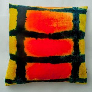 Handmade, Hand dyed Shibori Pillow. 19"X19".